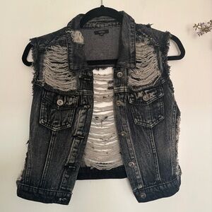 Distressed Black Denim Vest
Grunge Moto Festival Shredded
Cropped Jacket -Large